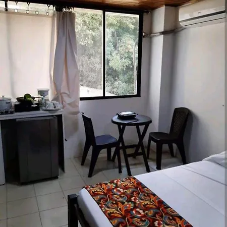 Apartment 1If2-3 In Cartagena Near The Sea With Air Conditioning And Wifi